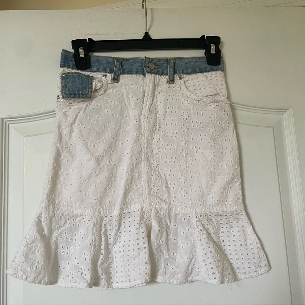 The Children’s Place Girls Skirt - Denim and White Embroidery - Girls Size 10